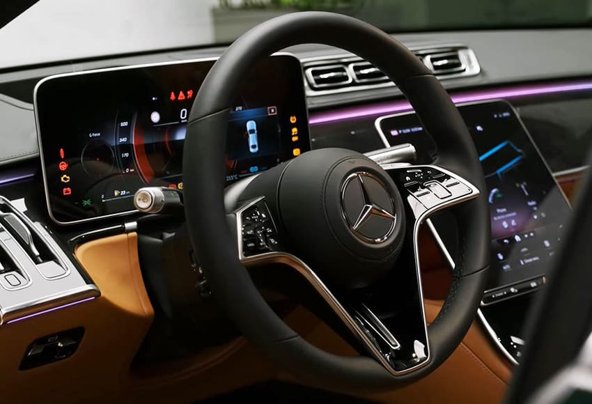 Vô lăng Mercedes S450 luxury khoác lên mình thiết kế mới kiêu kỳ